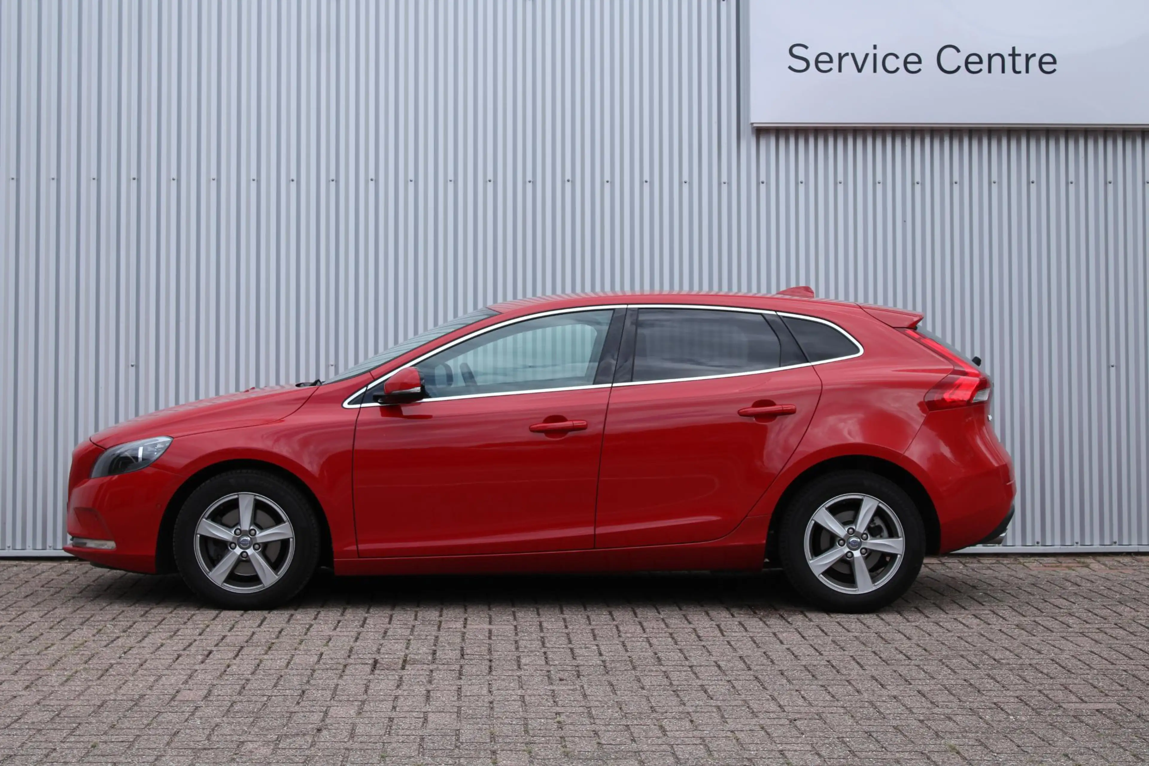 Volvo V40 T3 Momentum Achteruitrijcamera | Cruise control | — photo 4