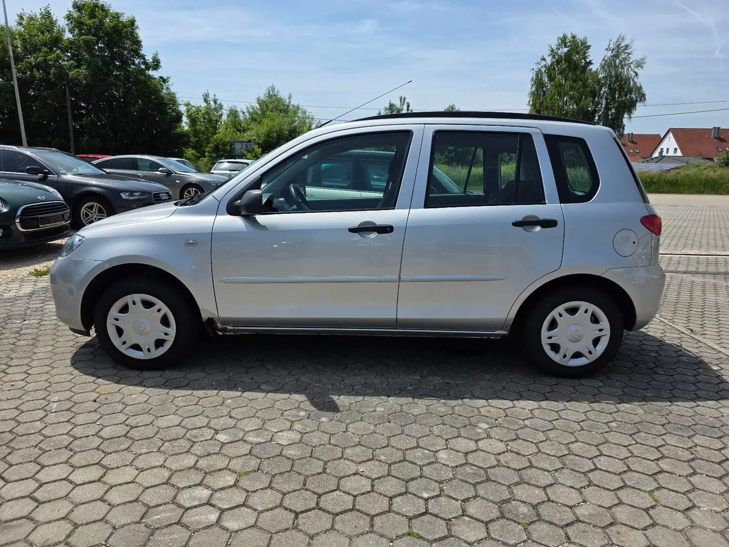 Mazda 2 Lim. 1.25 Comfort Argent - 2