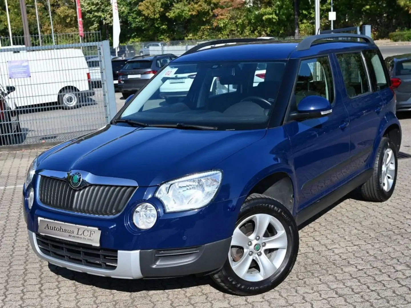 Skoda Yeti 1.8 TSI Ambition 4x4 1.Hd DSG Blau - 1