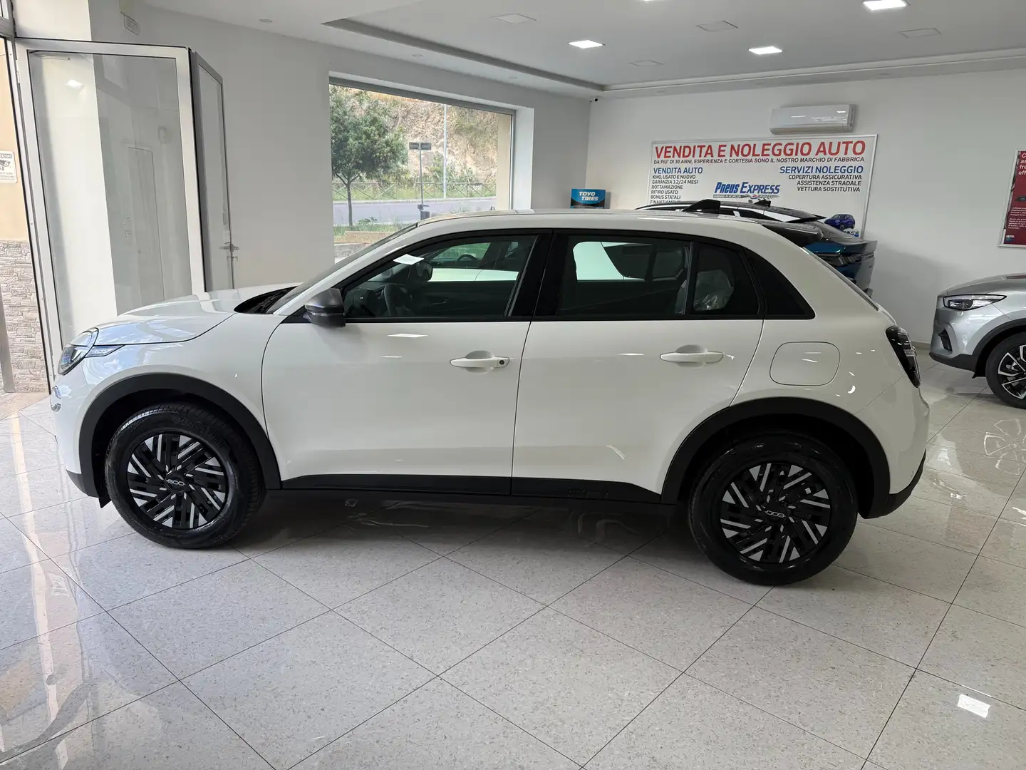 Fiat 600 600 1.2 hybrid 110cv auto Blanc - 1