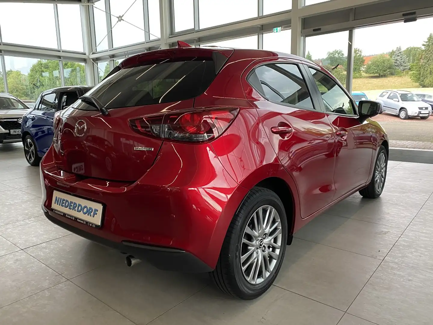 Mazda 2 1.5 Kizoku 90 PS, ALU, LED, KAMERA Rot - 2