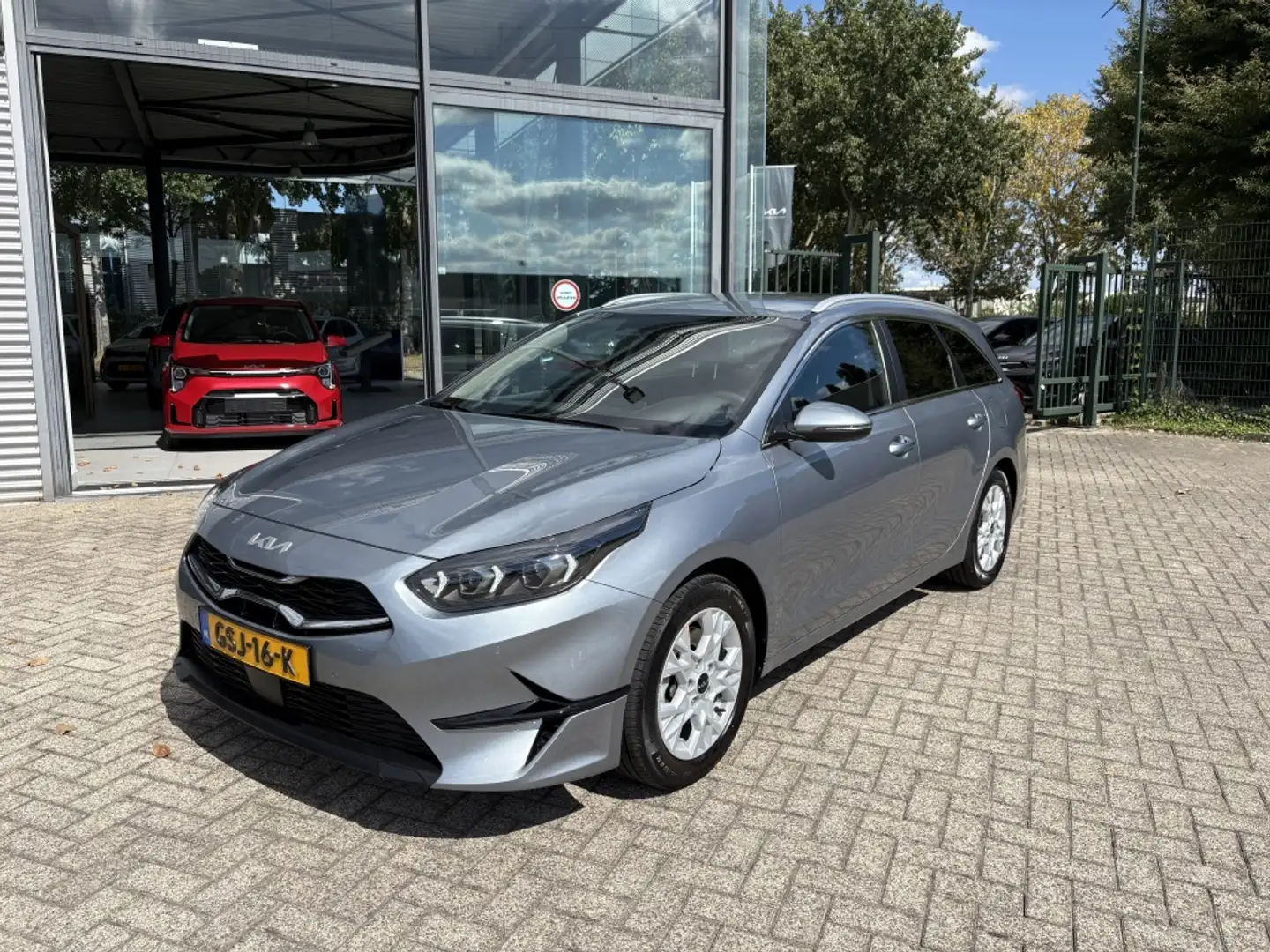 Kia Ceed SW / cee'd SW Sportswagon 1.0 T-GDi DynamicPlusLine Grijs - 2