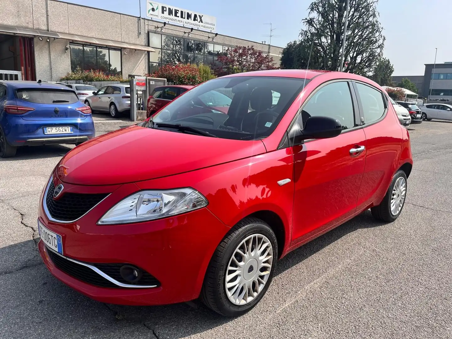 Lancia Ypsilon Ypsilon 1.2 Gold ecochic Gpl 69cv Rosso - 1