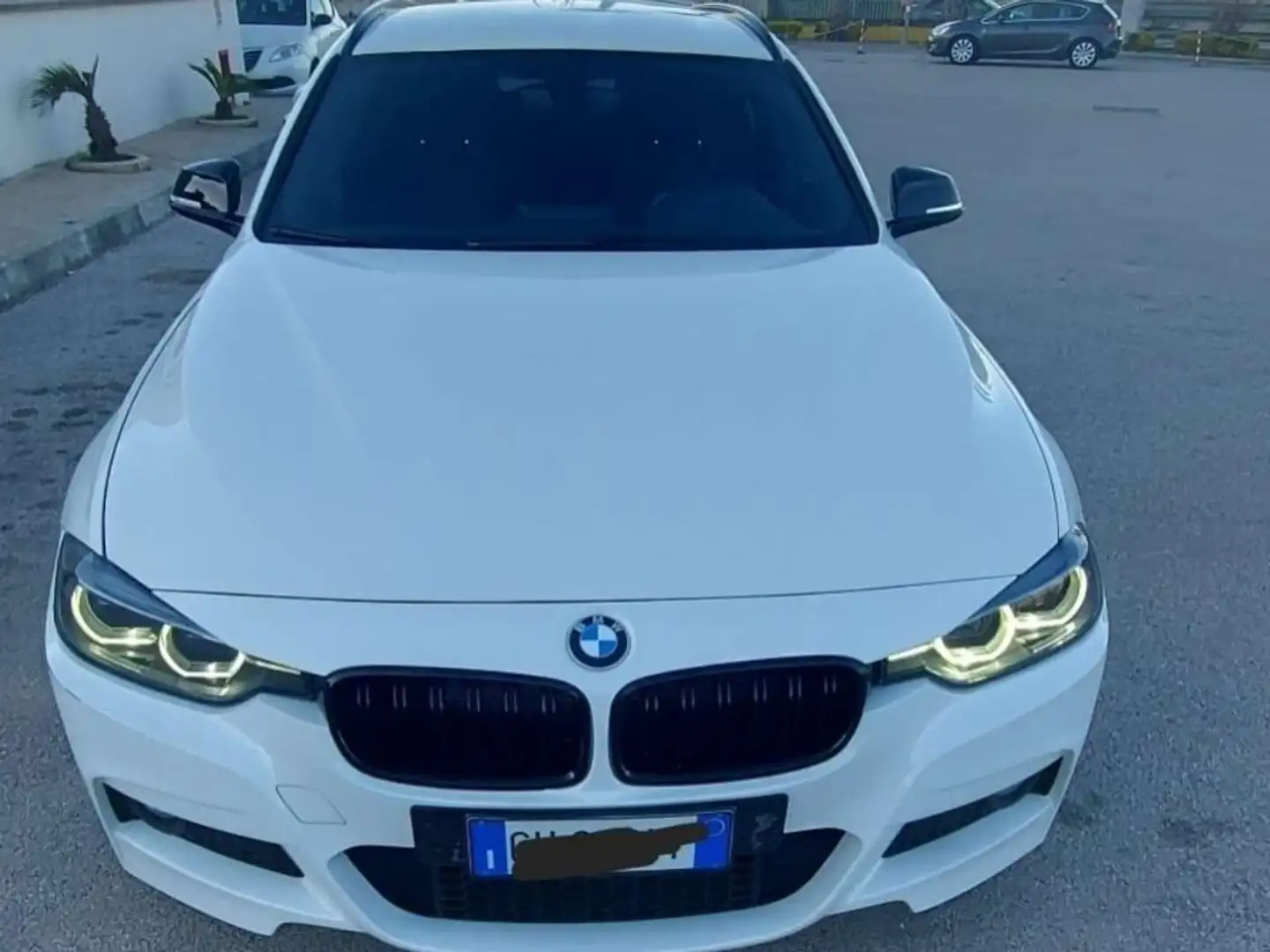 BMW 320 320d Touring Msport auto Bianco - 2