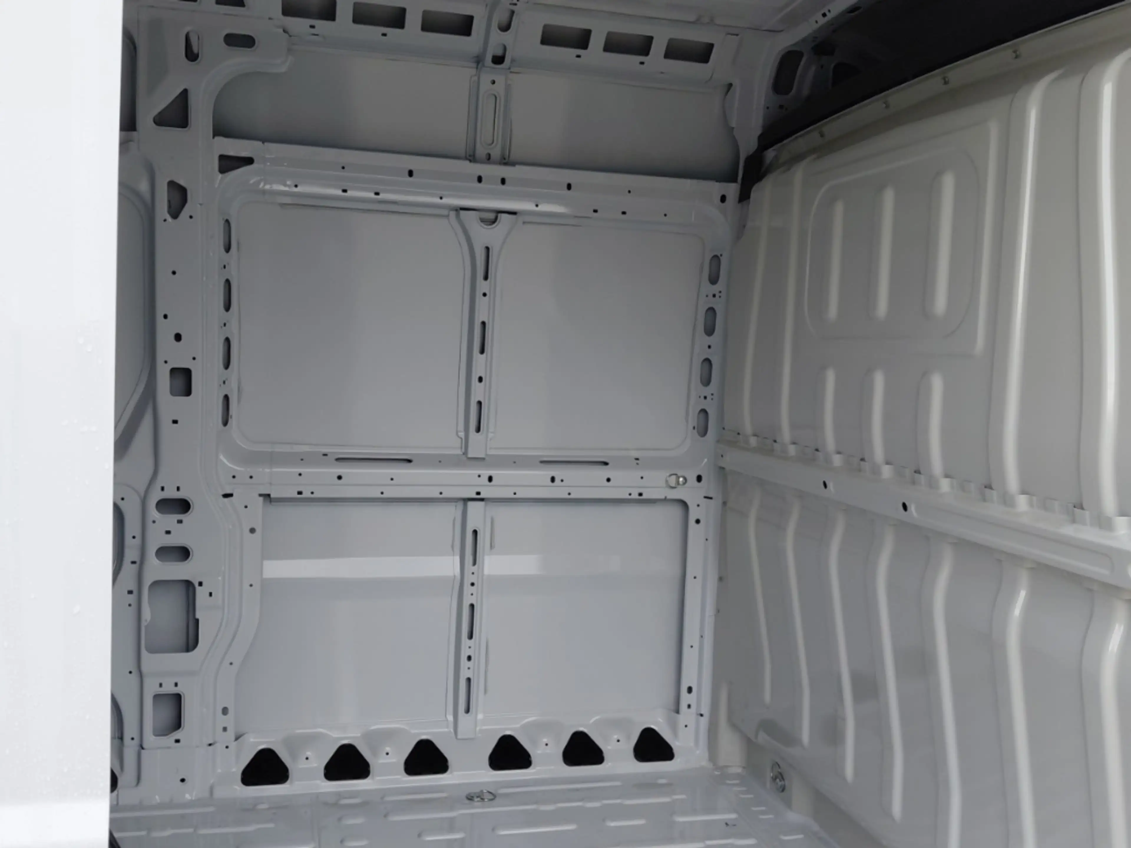 Fiat Ducato L3H2 + AUTOMATIK + 360° Parksensoren u. RFK + CarP — photo 14