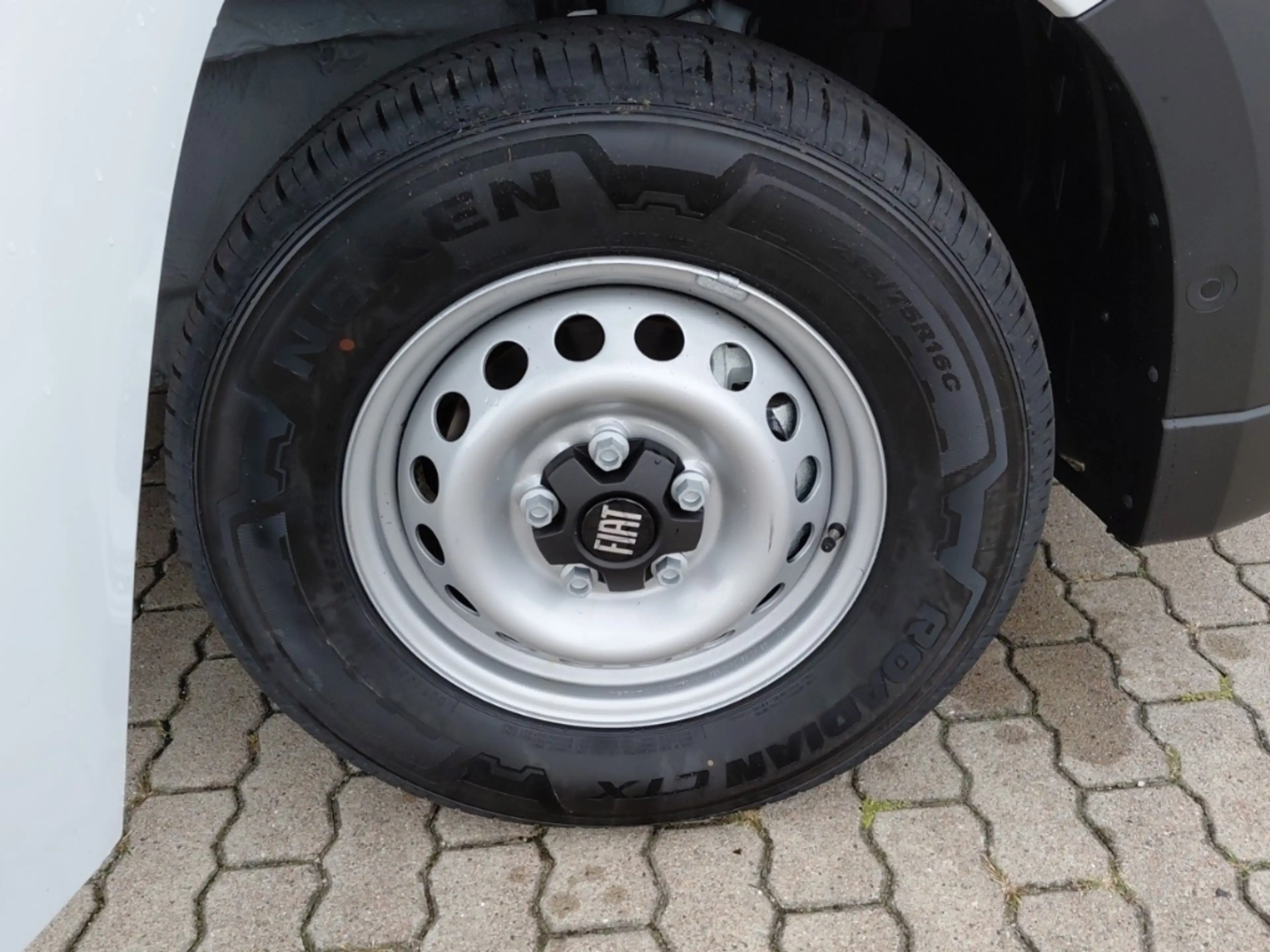 Fiat Ducato L3H2 + AUTOMATIK + 360° Parksensoren u. RFK + CarP — photo 11