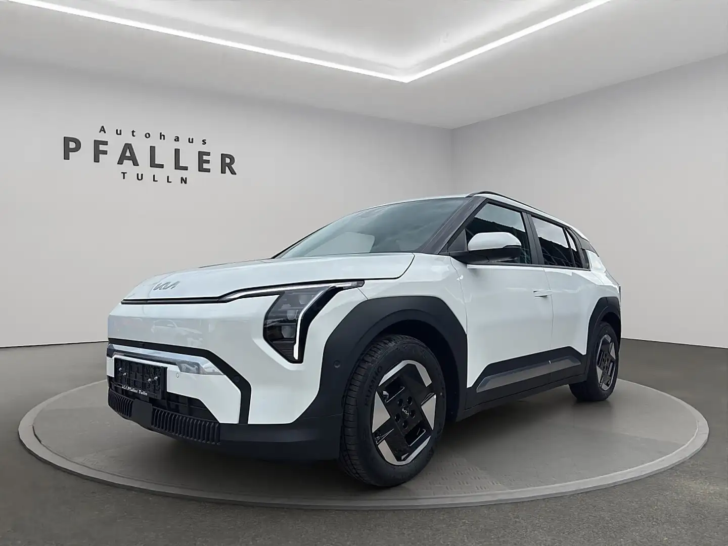 Kia EV3 FWD 81,4kWh Long Range Earth plus Weiß - 1