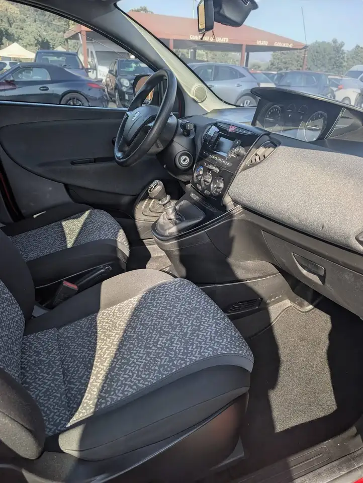 Lancia Ypsilon 2022 — фото 14