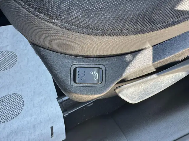 Jeep Renegade view 13