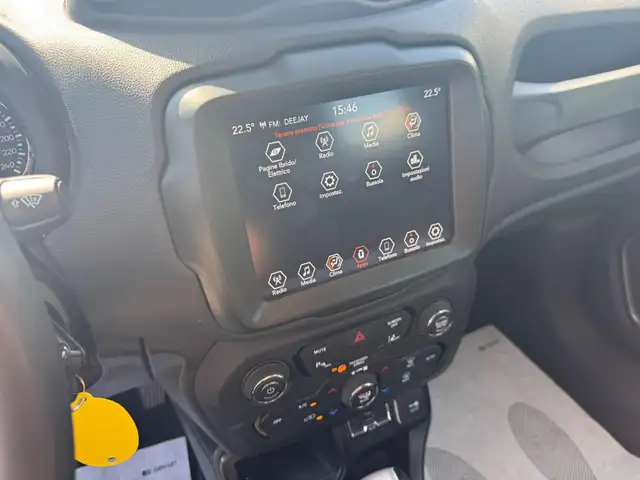 Jeep Renegade view 10