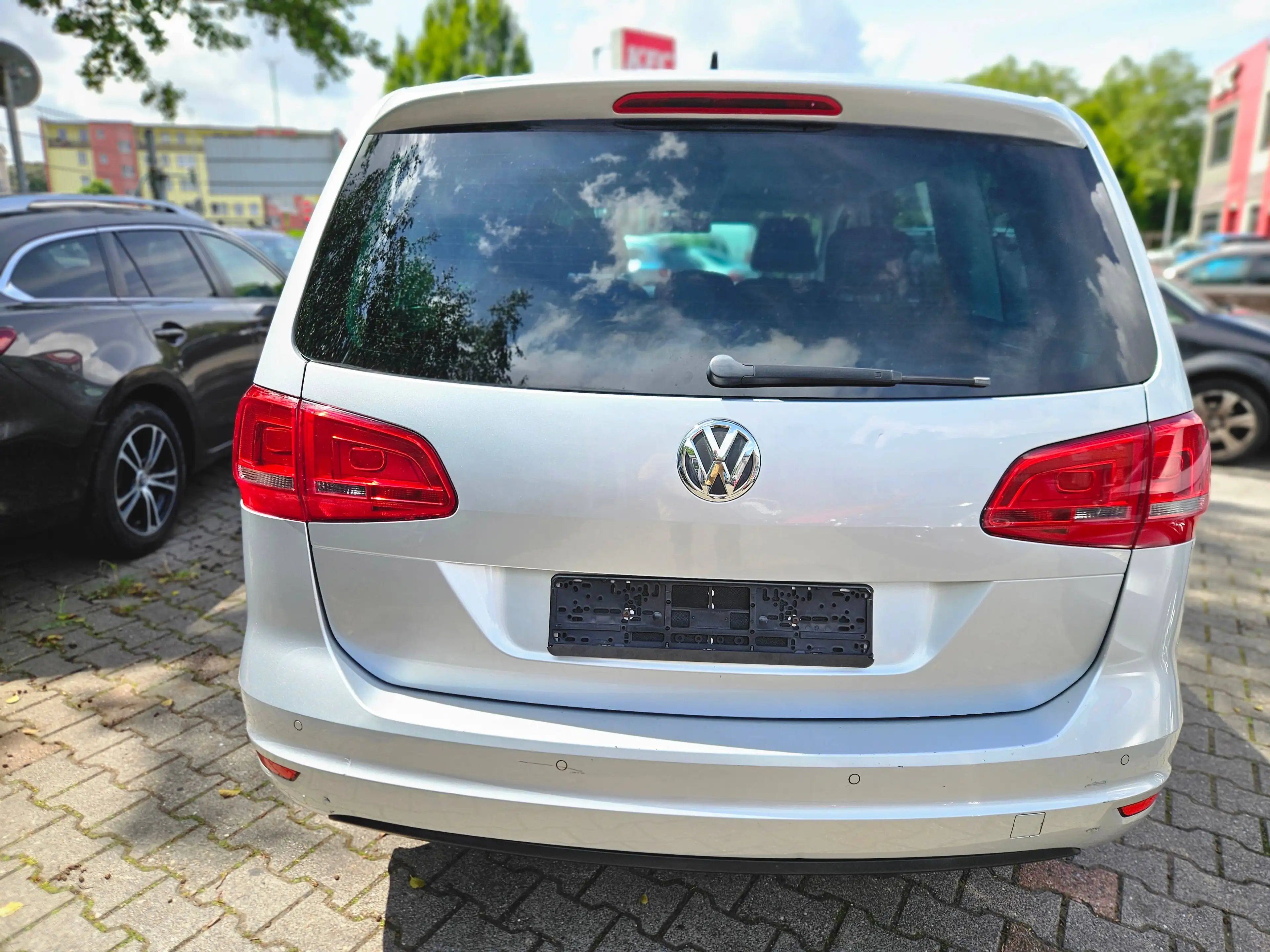 Volkswagen Sharan Comfortline BMT — photo 5