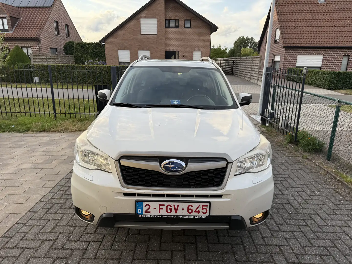 Subaru Forester 4x4 EURO 6 AUTOMAAT FULL OPTION Wit - 1