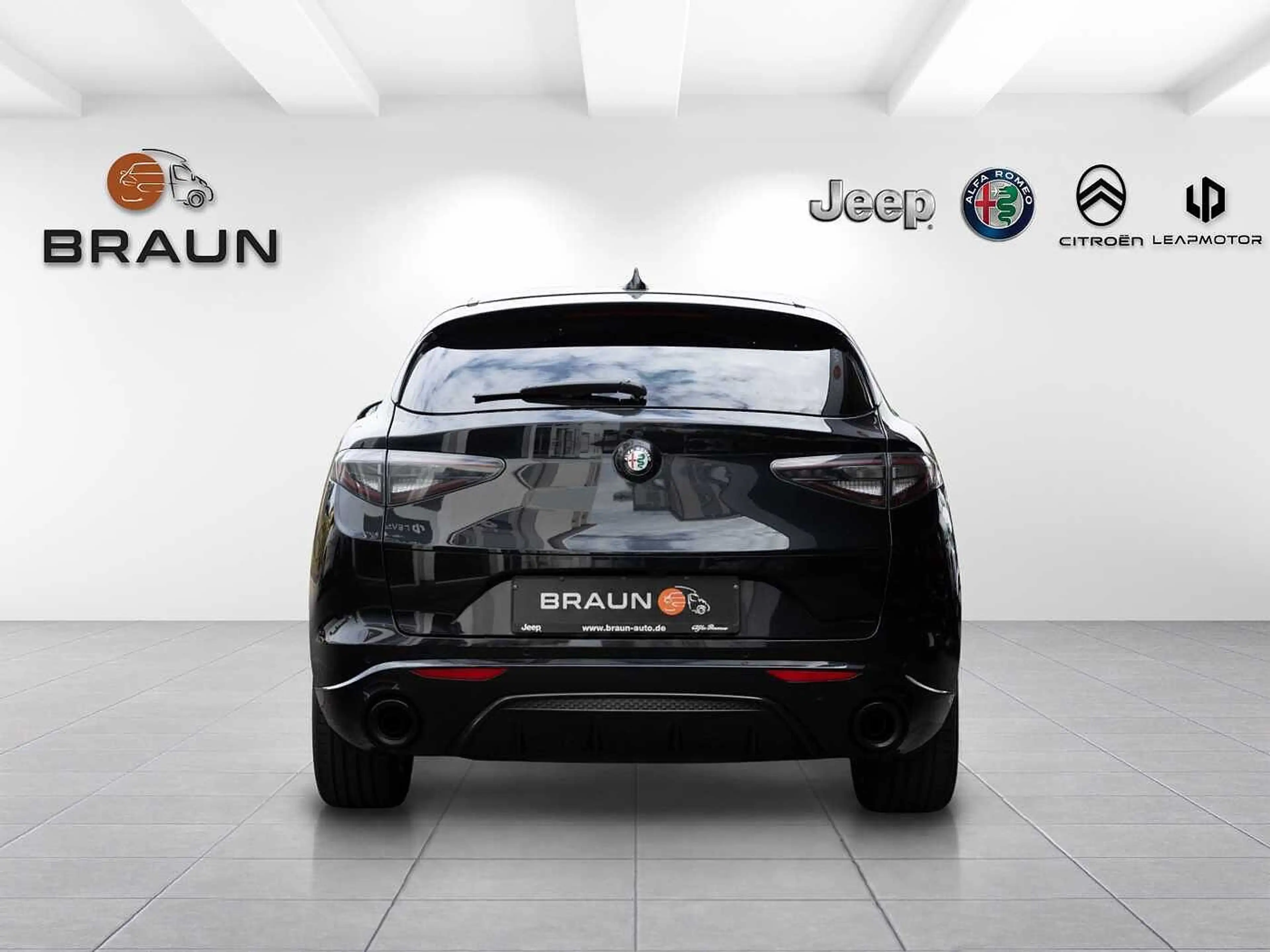 Alfa Romeo Stelvio 2.0 Turbo 16V AT8-Q4 Veloce — photo 4