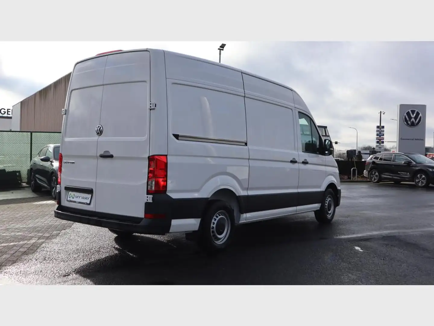 Volkswagen Crafter 2.0 CR TDi L3H3 (EU6d) Wit - 2