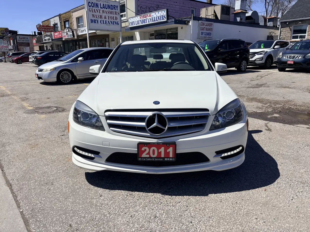 Mercedes-Benz C-Class снимка Mercedes-Benz C-Class