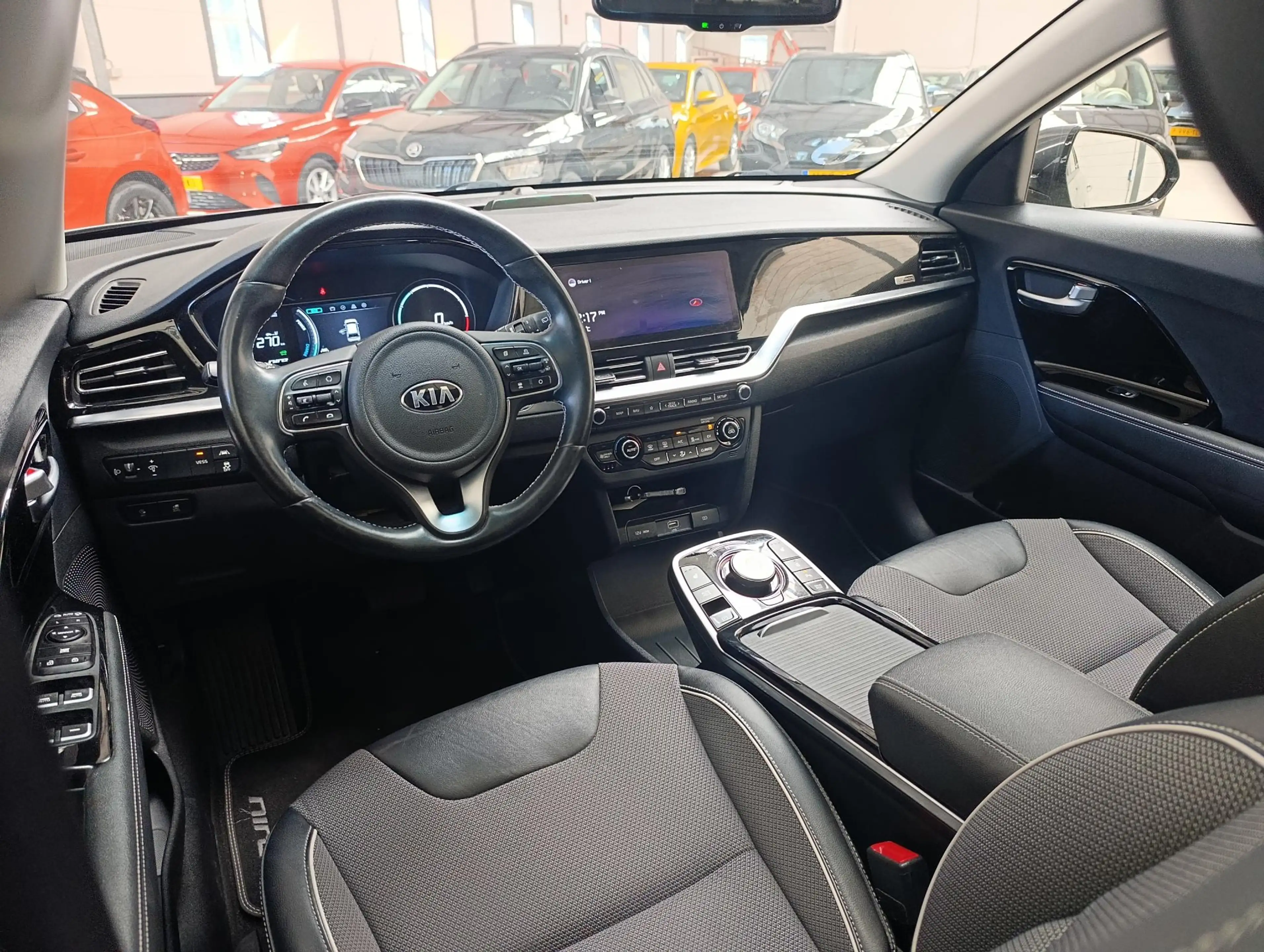 Kia e-Niro DynamicPlusLine 39 kWh Airconditioning (automatisc — photo 7