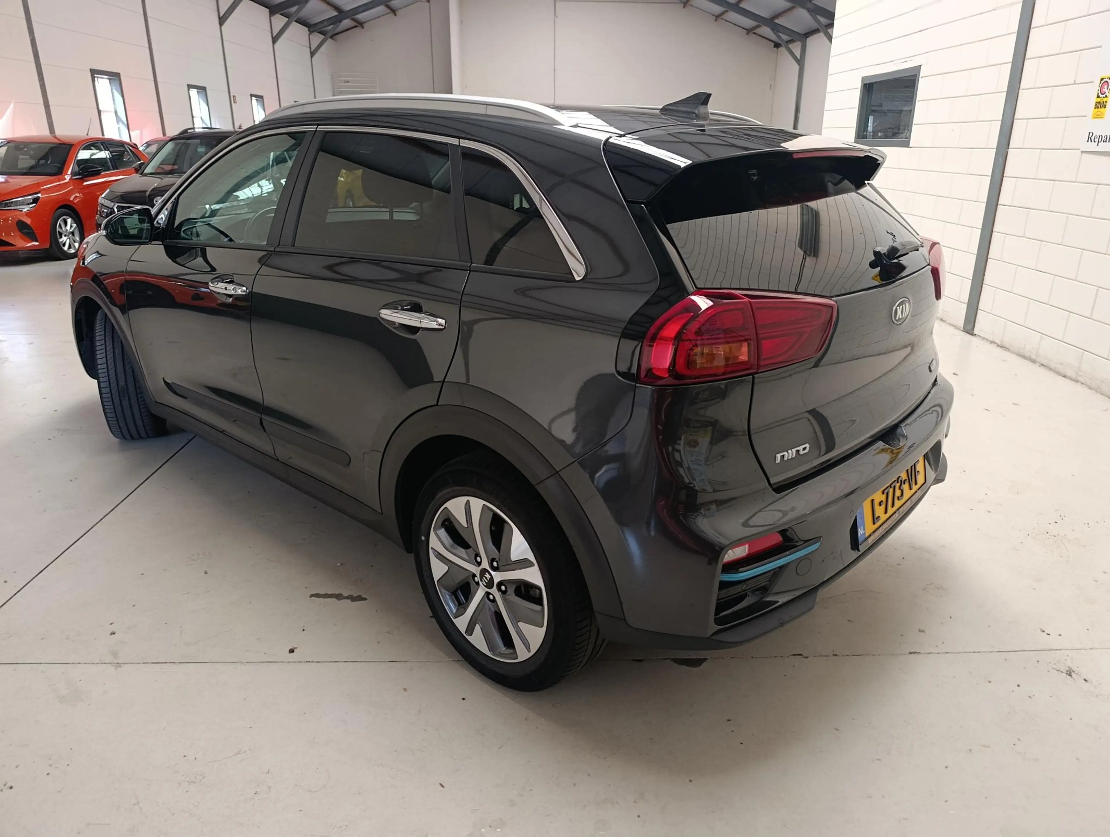 Kia e-Niro DynamicPlusLine 39 kWh Airconditioning (automatisc — photo 8