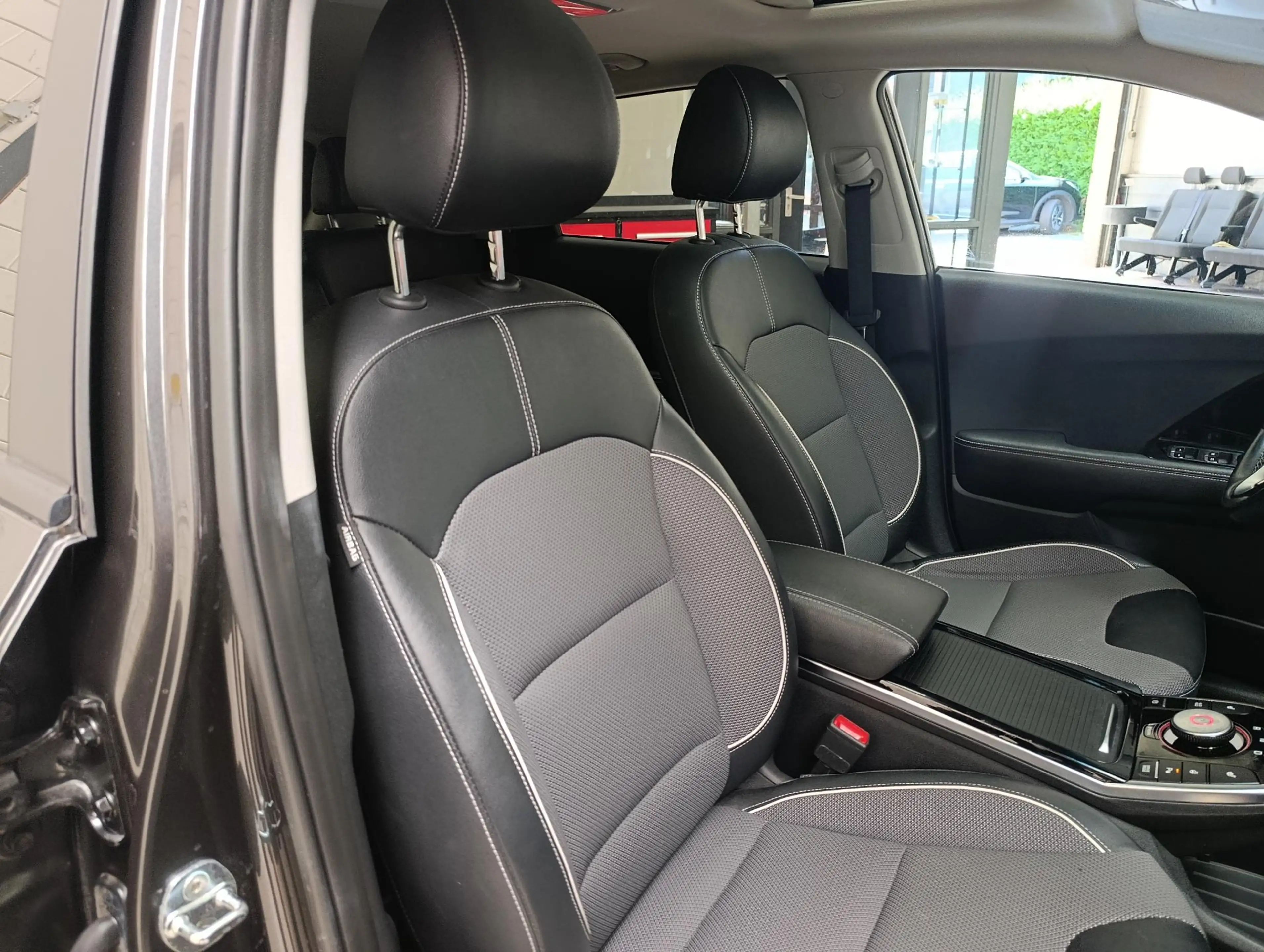 Kia e-Niro DynamicPlusLine 39 kWh Airconditioning (automatisc — photo 15