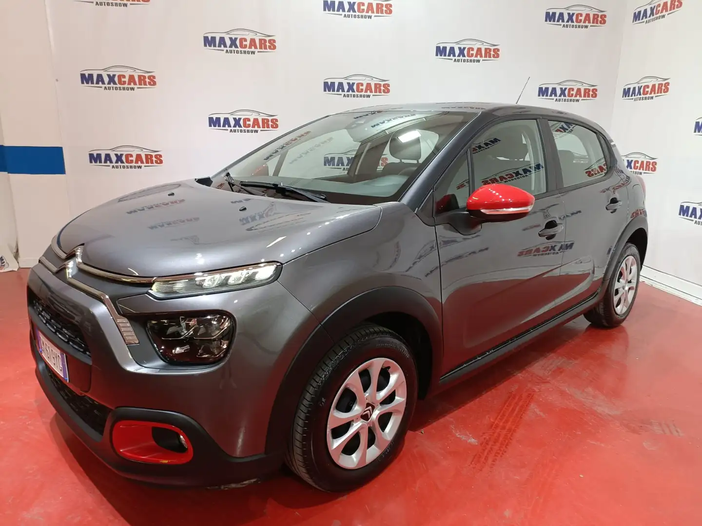 Citroen C3 III 2017 1.2 puretech Shine s Gris - 2