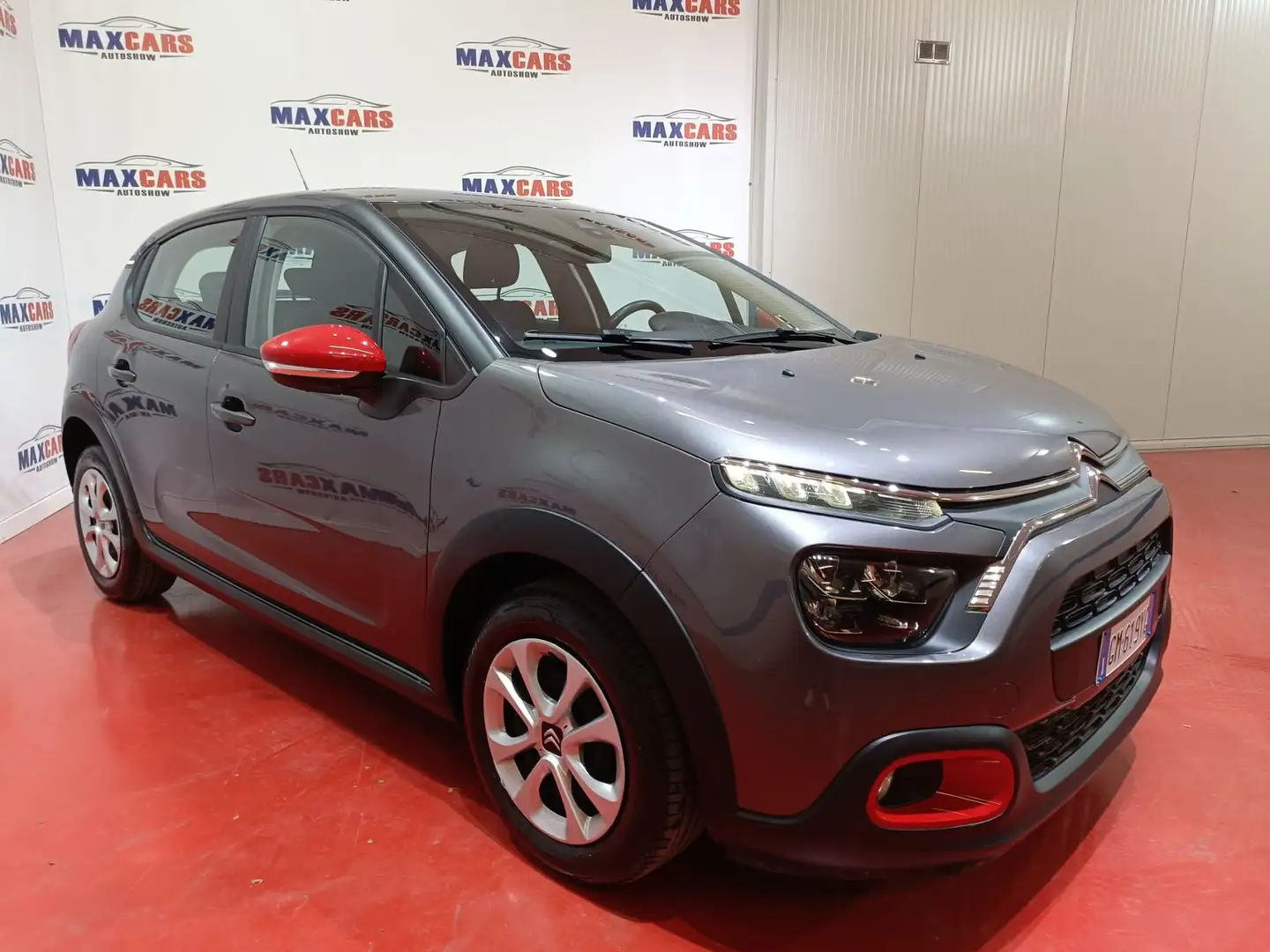 Citroen C3 III 2017 1.2 puretech Shine s Gris - 1