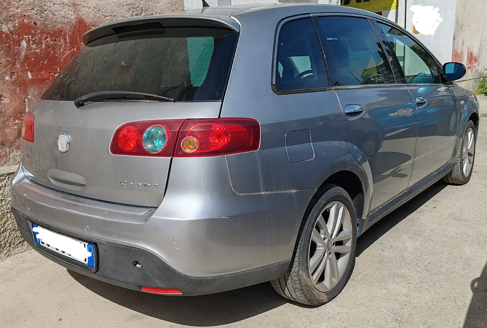 Fiat Croma 1.9 mjt 16v Emotion 150cv (problema motore) - 2