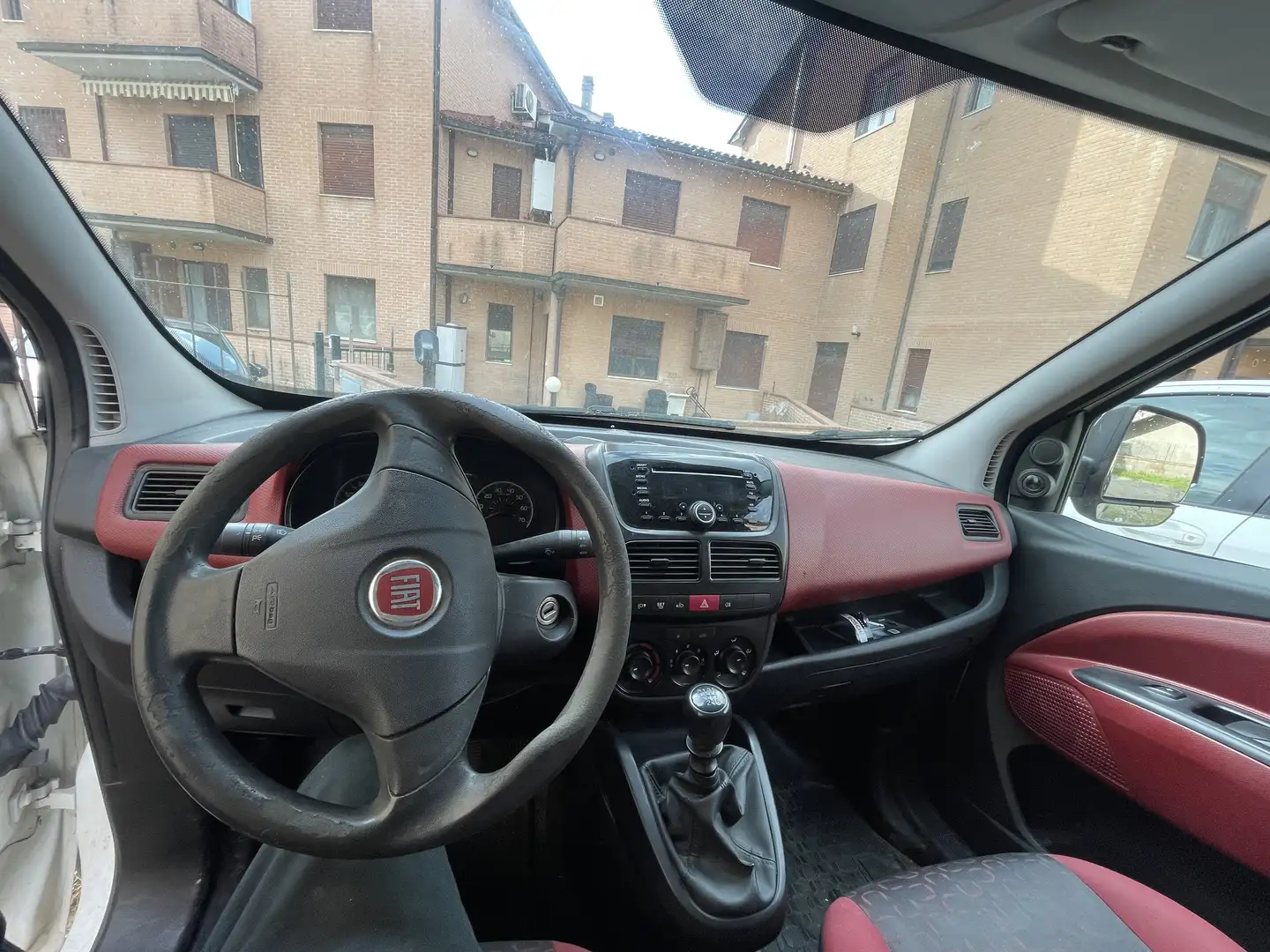 Fiat Doblo 1.6 16v natural power Active - 1