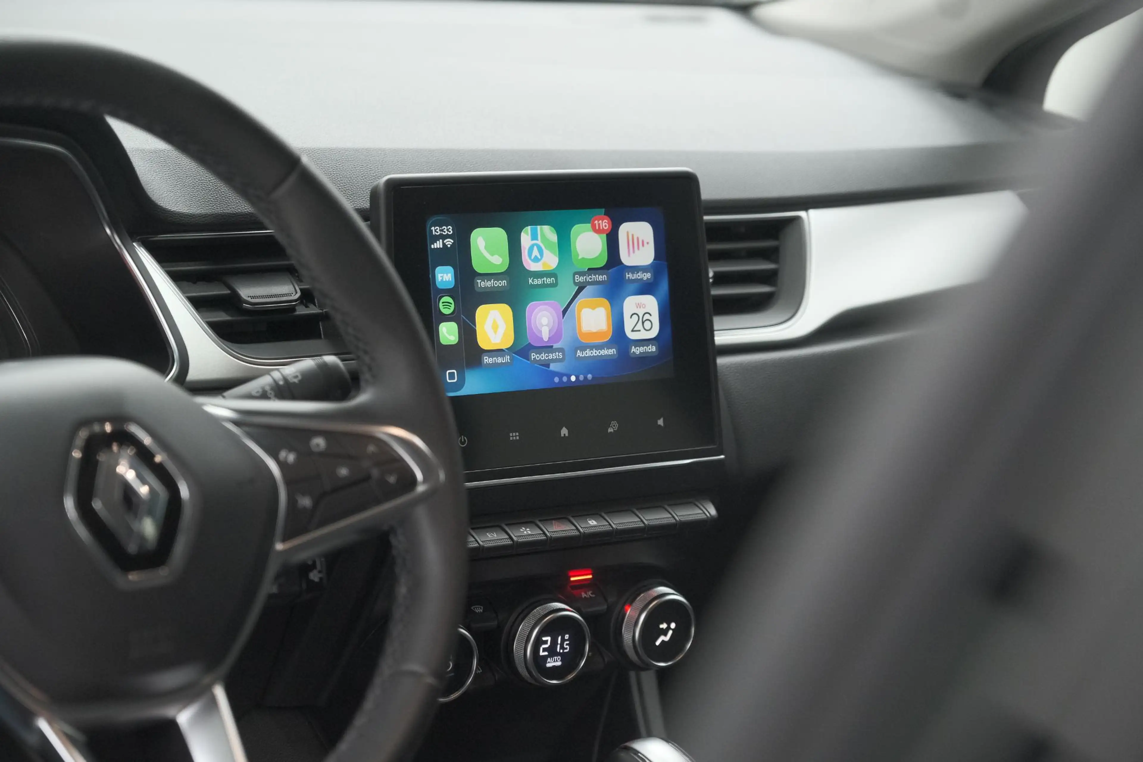 Renault Captur 1.6 E-Tech full hybrid 145 techno | Camera | Parke — photo 6