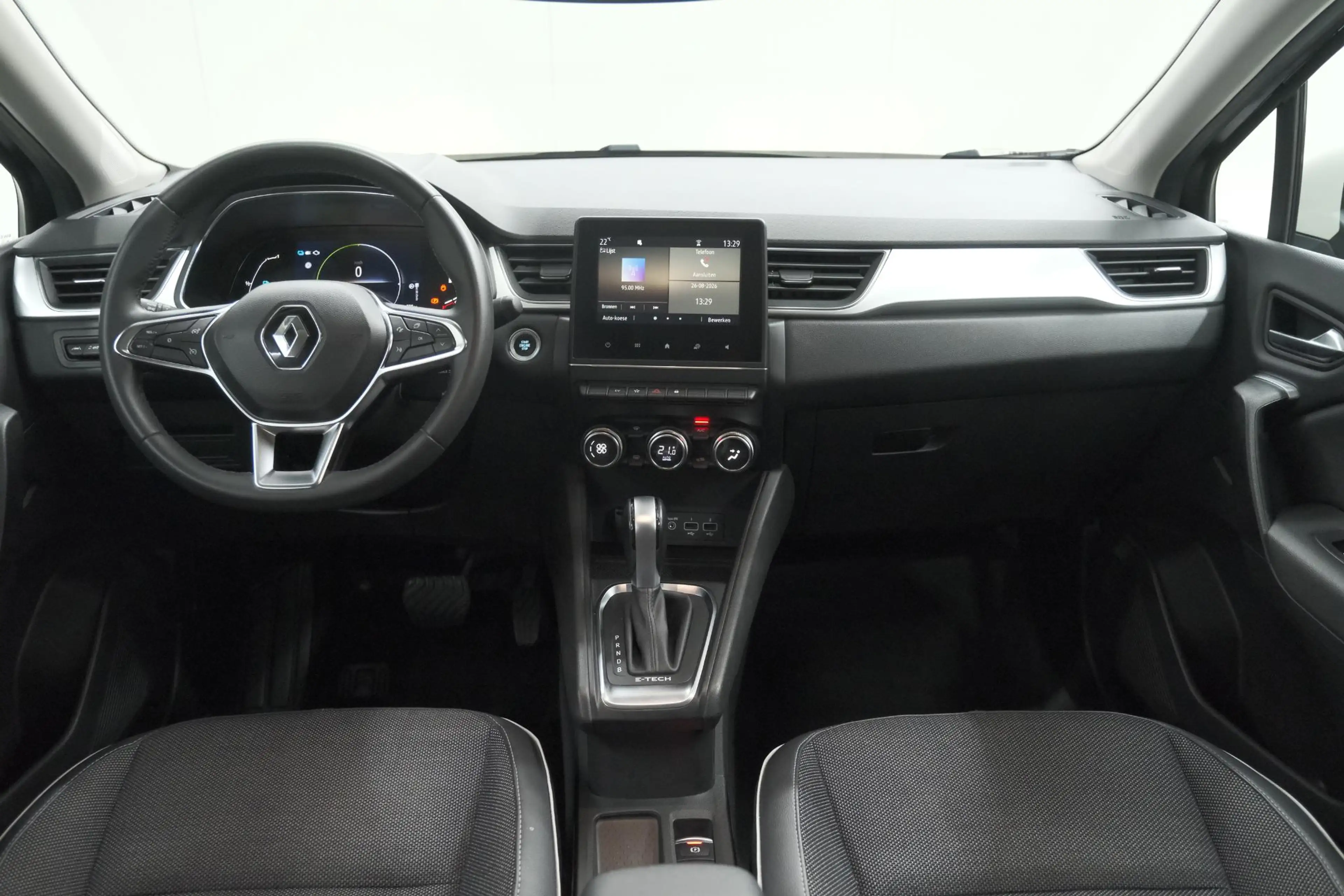 Renault Captur 1.6 E-Tech full hybrid 145 techno | Camera | Parke — photo 2