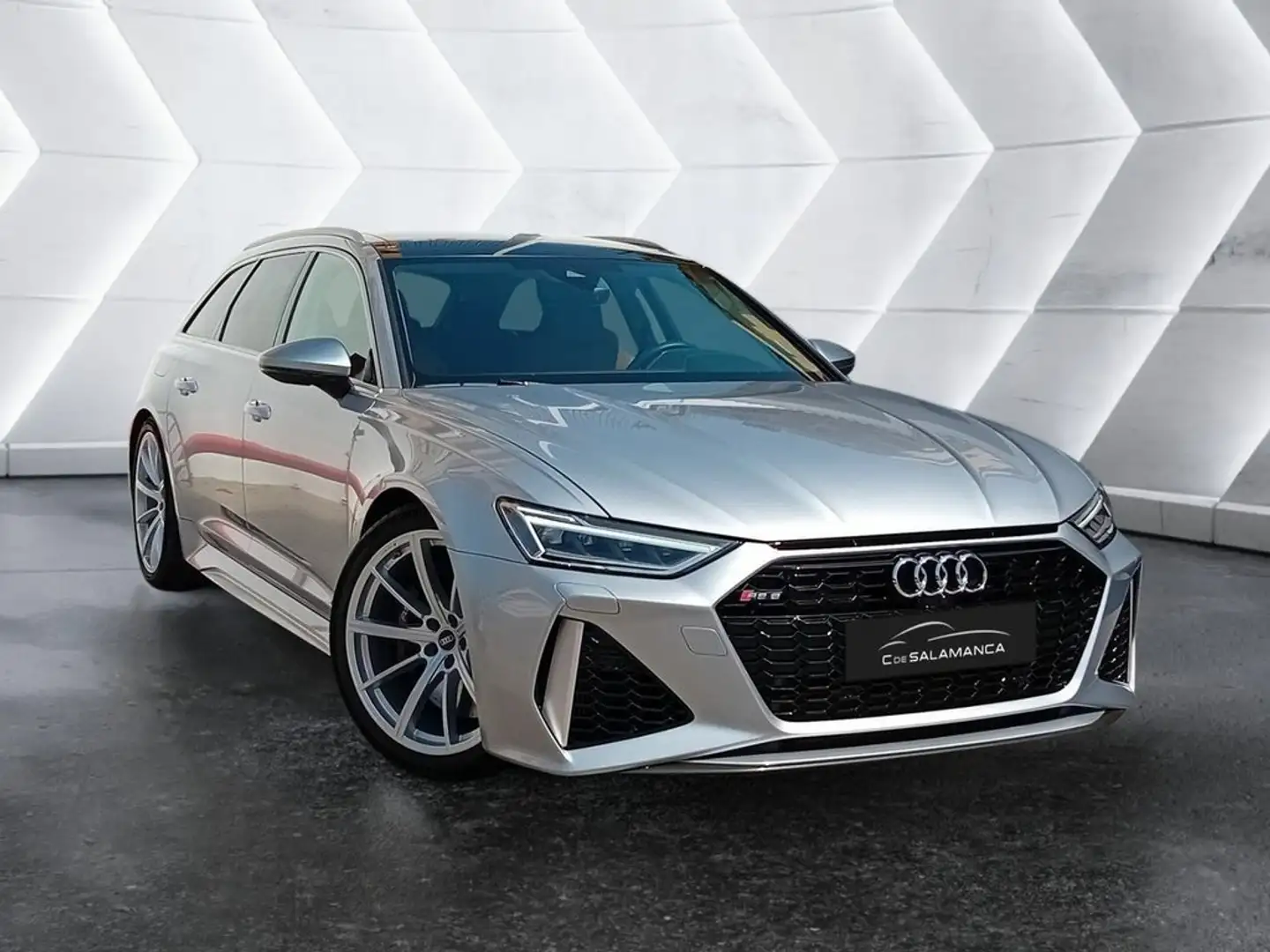 Audi A6 RS 6 Avant TFSI quattro Argent - 2