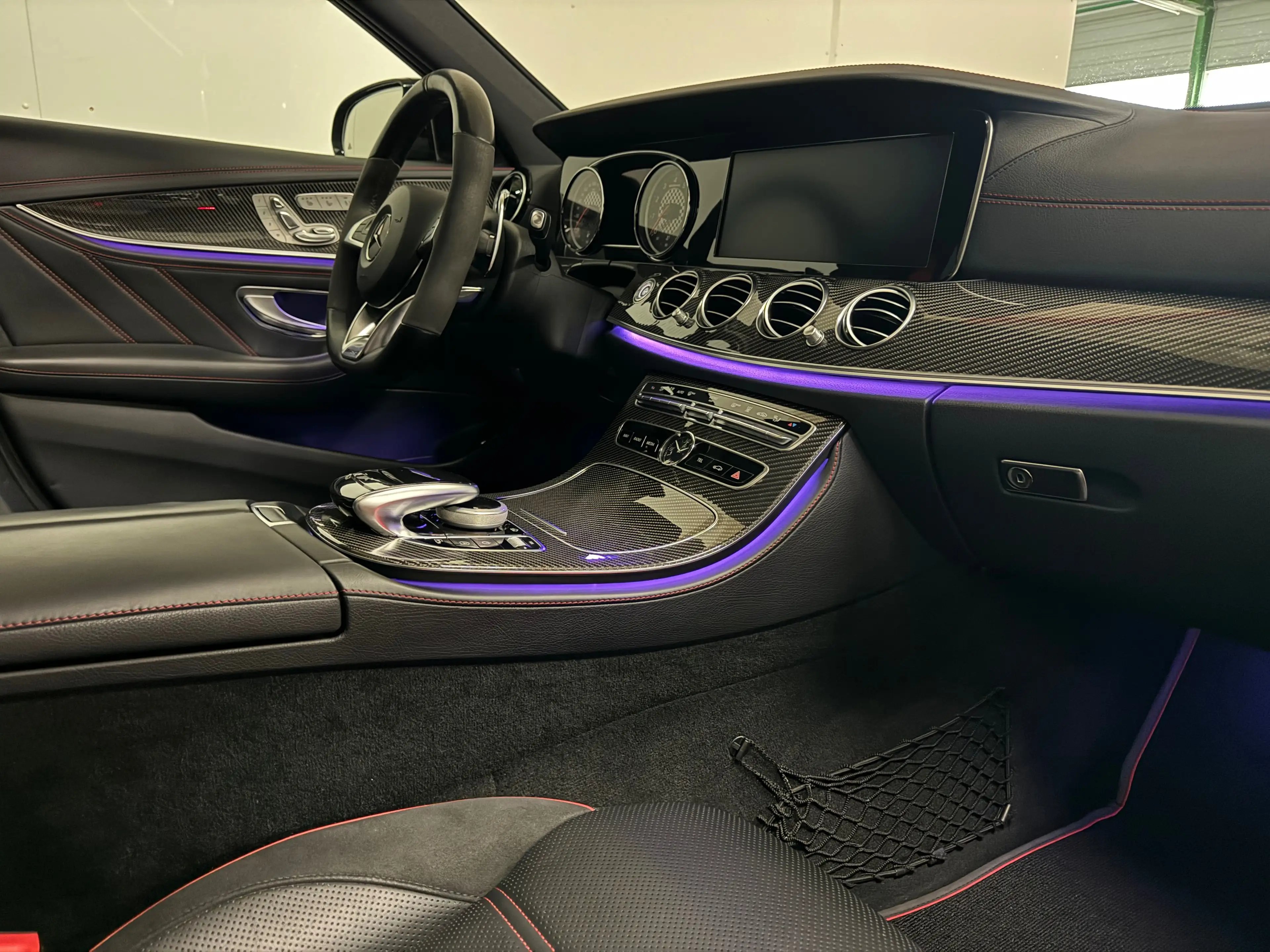 Mercedes-Benz E 43 AMG **LED-Navi-Luft-Pano-Vollausstattung-LP 134.000** — photo 14