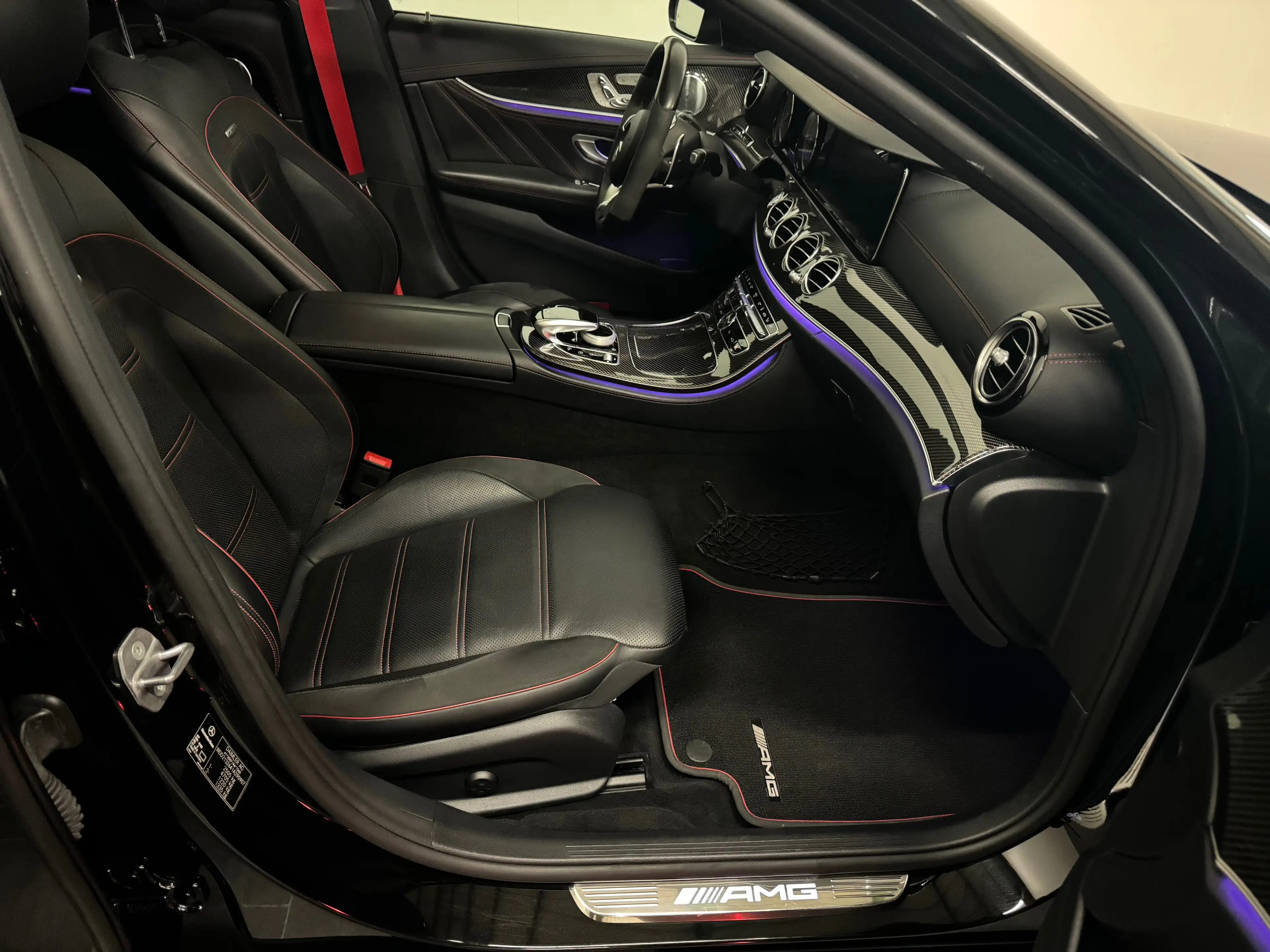 Mercedes-Benz E 43 AMG **LED-Navi-Luft-Pano-Vollausstattung-LP 134.000** — photo 15