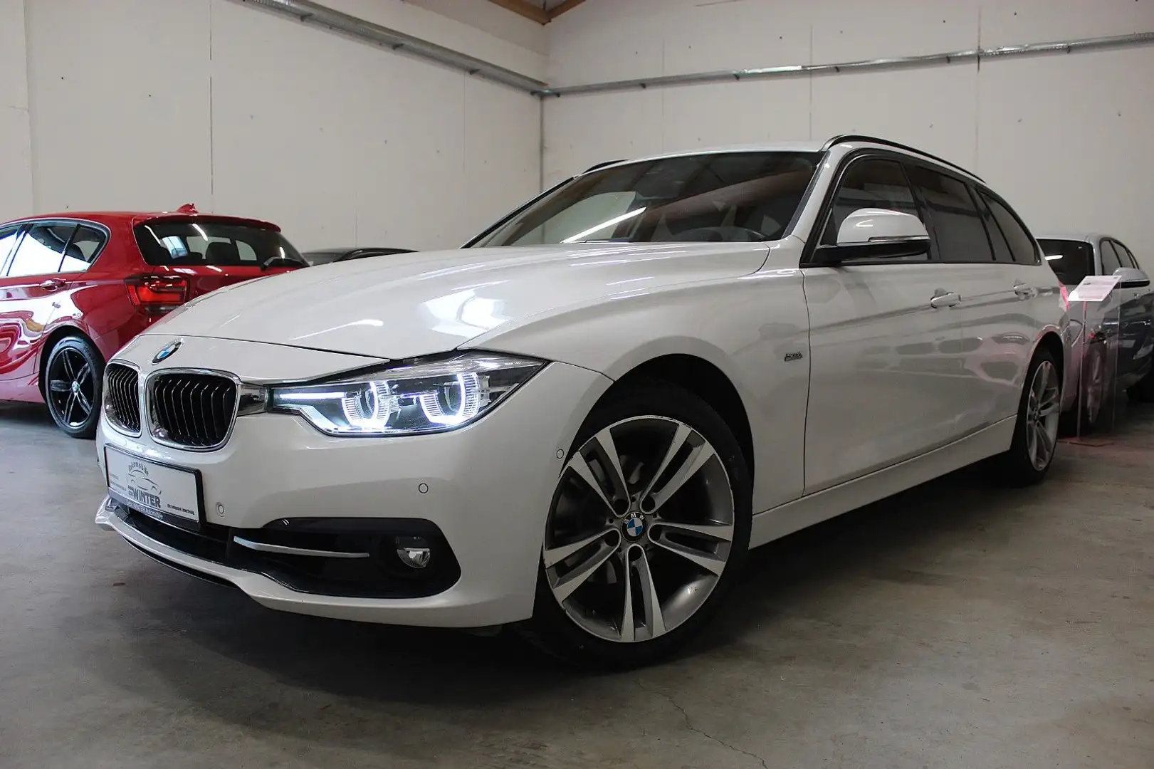 BMW 320 i Touring*Sport Line*Facelift*Head-Up Weiß - 1