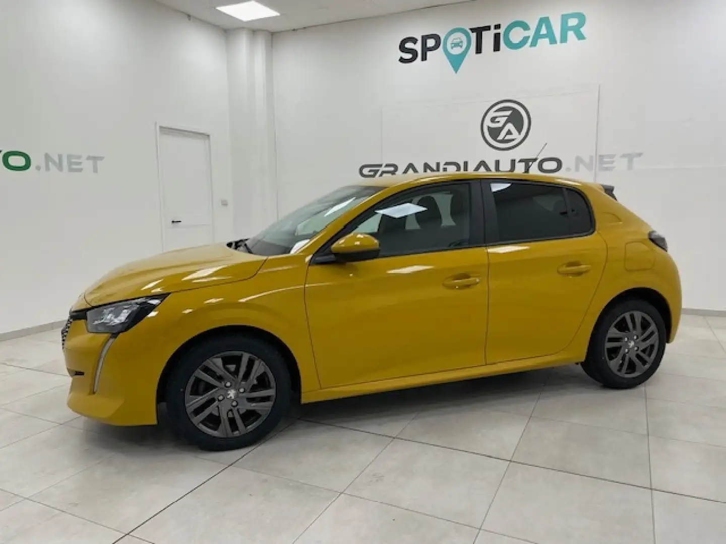 Peugeot 208 II 2019 -  1.5 bluehdi Active Pack s&s 100cv Giallo - 2