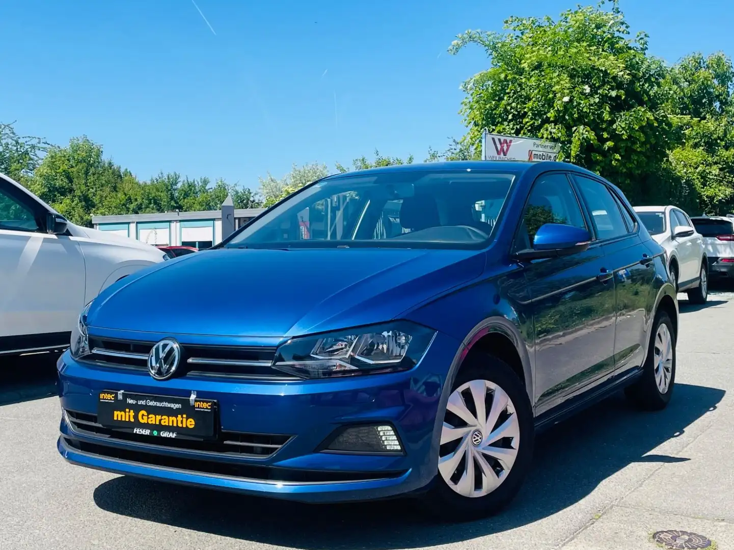 Volkswagen Polo VI Comfortline Bleu - 2