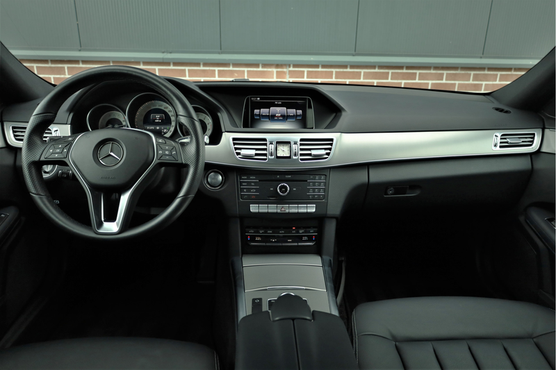 Mercedes-Benz E 300 E 4MATIC Avantgarde 10916km(!) BTW auto — photo 13