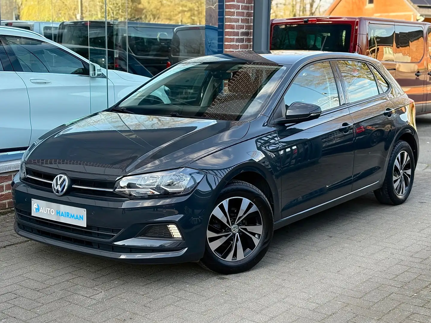 Volkswagen Polo 1.0i 5p./5pl. COMFORTLINE ÉDITION *CARPLAY *DAB Gris - 1