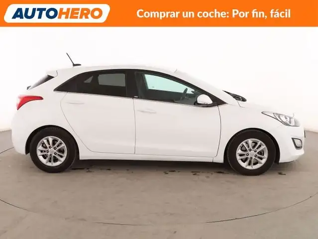 Hyundai i30 view 7