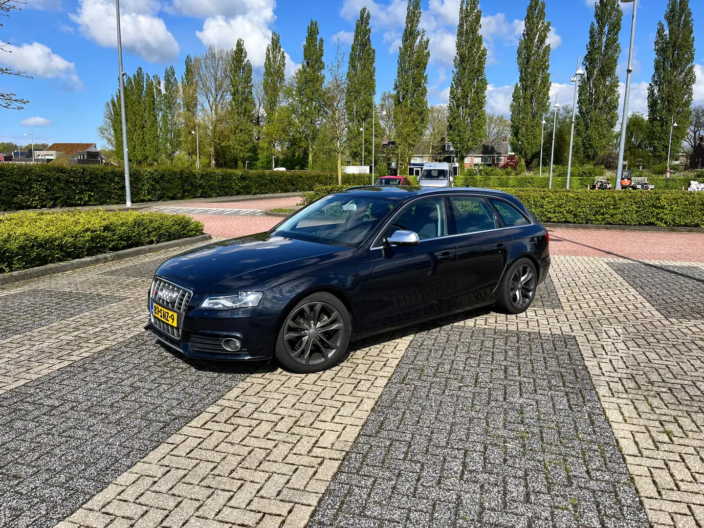 Audi A4 A4 1.8 TFSI Avant 210 pk Pro L. bns Modrá - 2