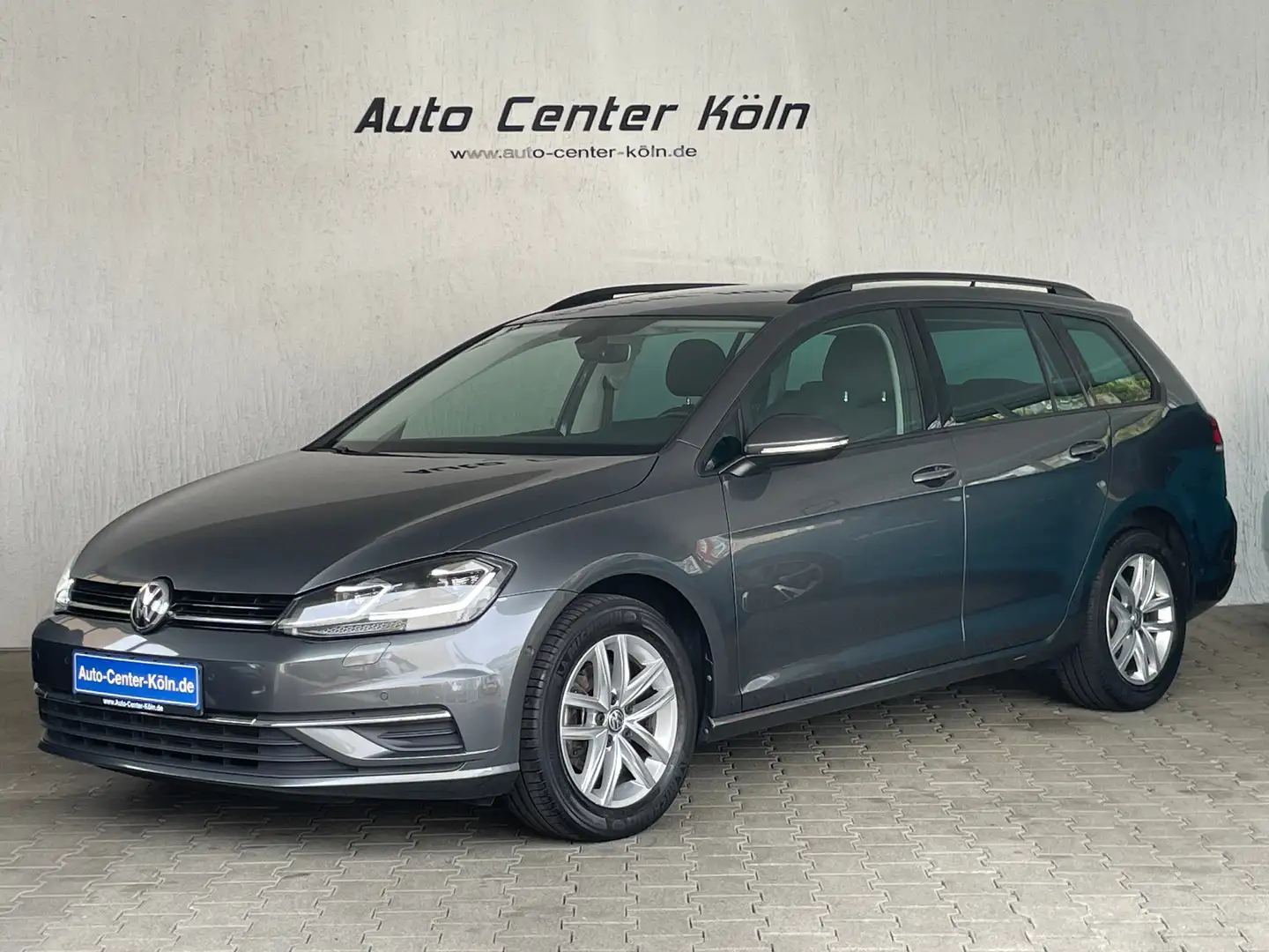 Volkswagen Golf Variant 7 1,6 TDI Comfortline BMT*NAVI*LED*1.HAND Grau - 1