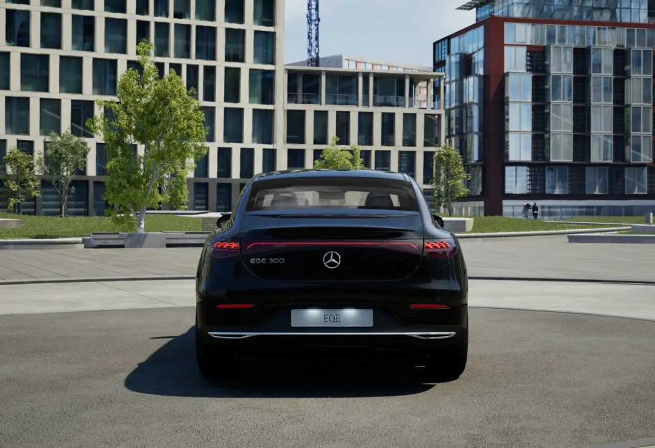 Mercedes-Benz EQE 300 Burm+Digital+Distr+Memo+Ambiente+ILS+360 6