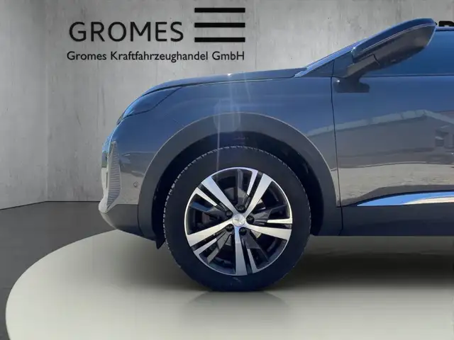 Peugeot 3008 view 11