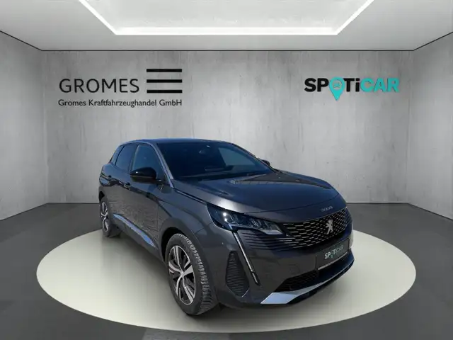Peugeot 3008 main image