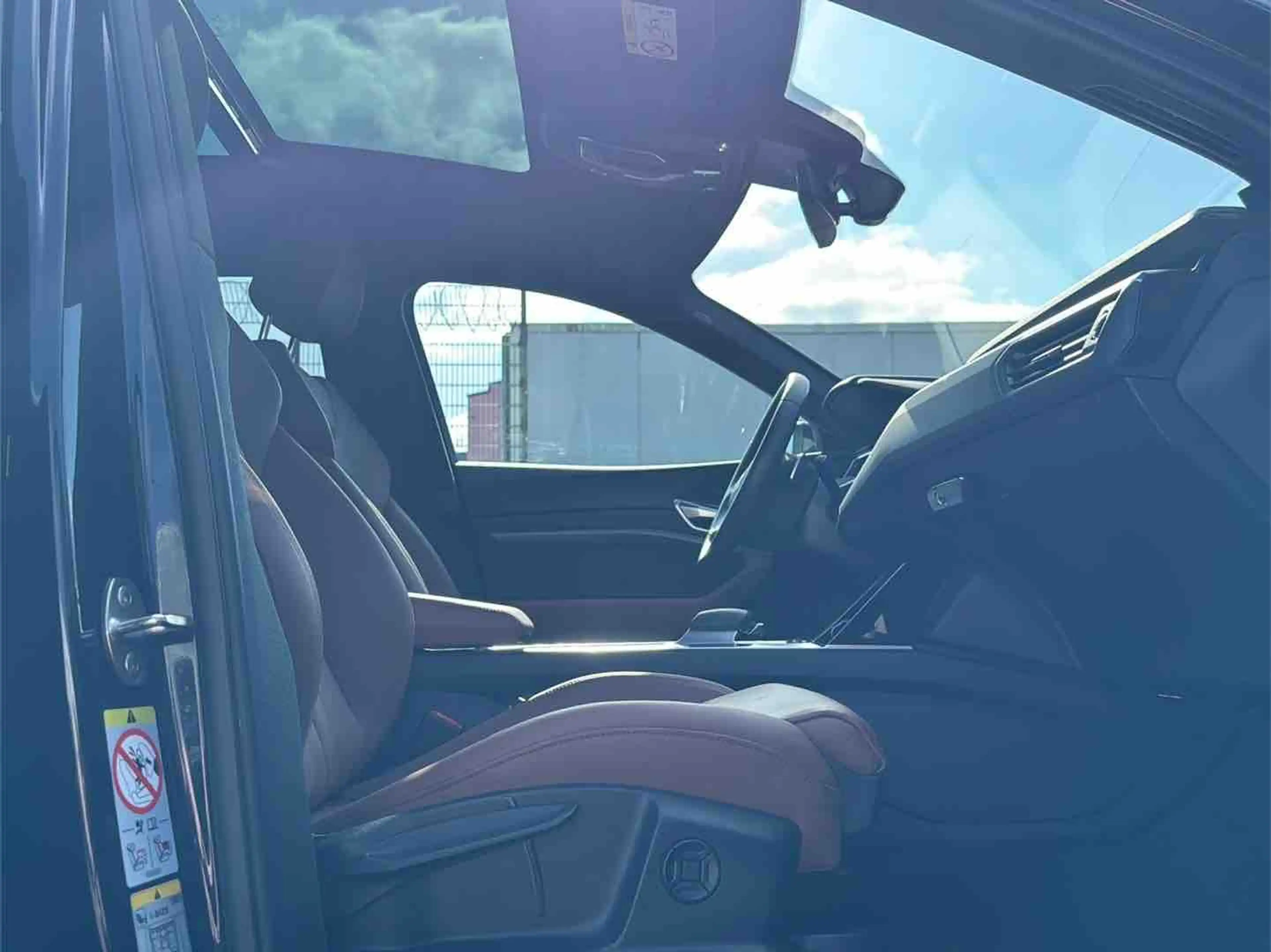 Audi e-tron 55 S line ACC BLACK PANO 360° 21Z SHZ — photo 14
