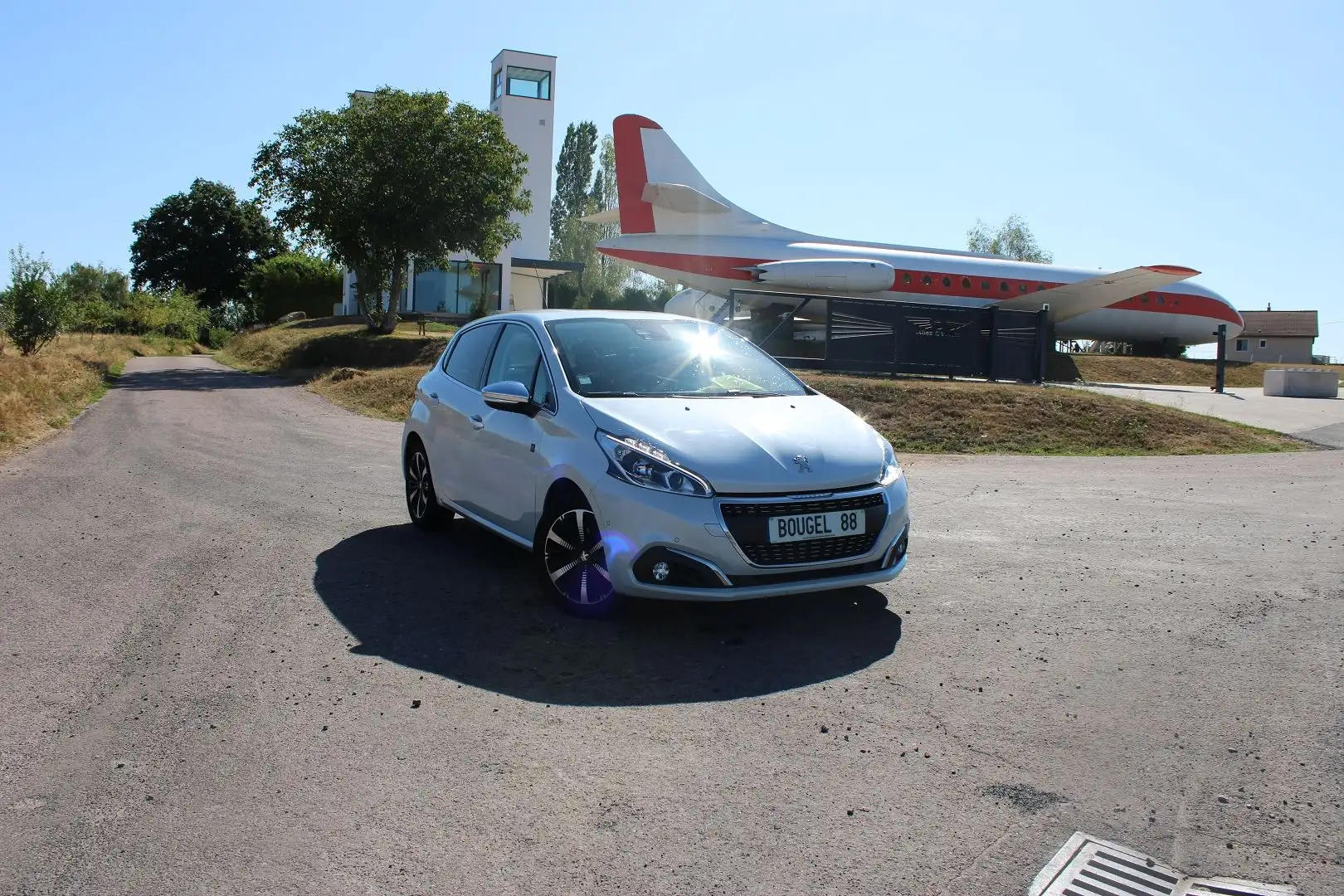 Peugeot iOn 110 CV TECH EDITION BOITE AUTO CAMÉRA GPS RÉGULATEUR BLUETOOTH USB CLIM AUTO ABS Weiß - 1