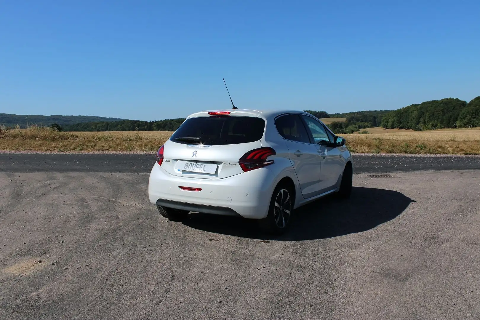Peugeot iOn 110 CV TECH EDITION BOITE AUTO CAMÉRA GPS RÉGULATEUR BLUETOOTH USB CLIM AUTO ABS Weiß - 2