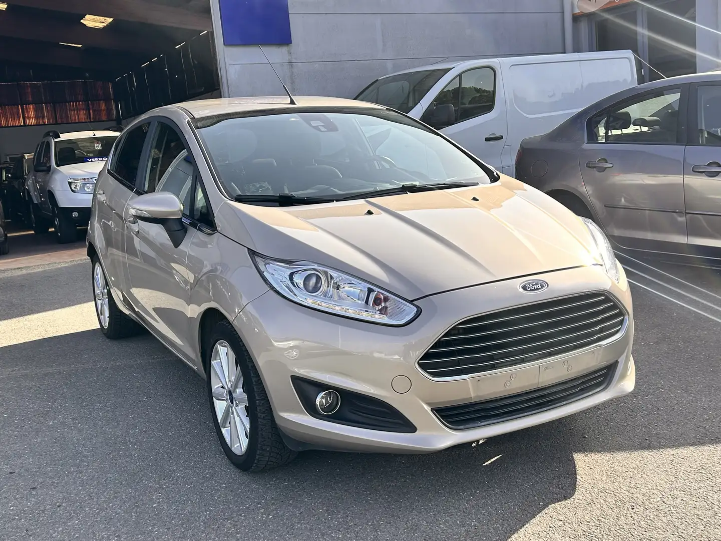 Ford Fiesta 1.0 EcoBoost Titanium Brons - 2