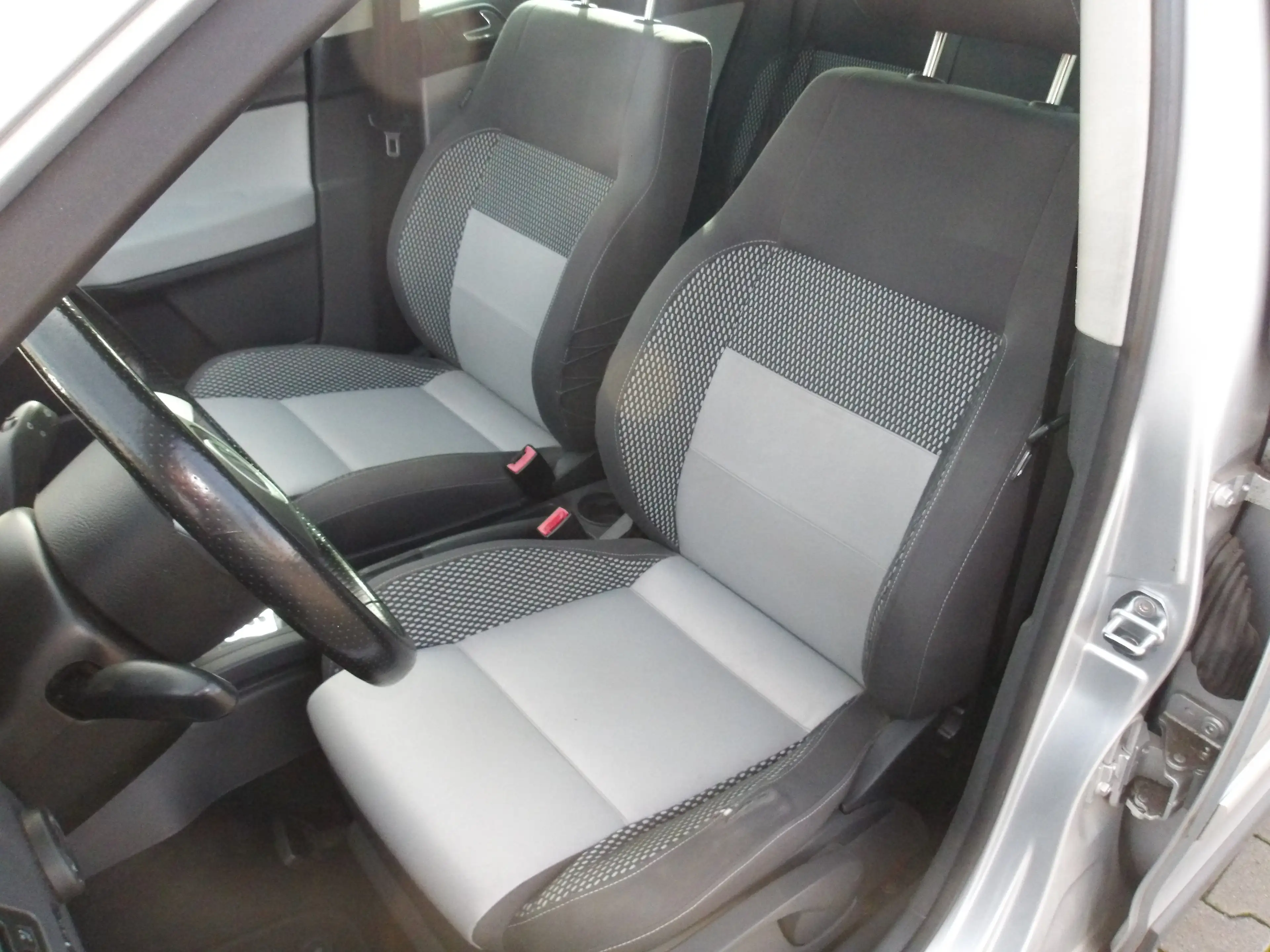 Volkswagen Polo Cross Polo IV  5-Türer 1.4 CrossPolo — photo 13