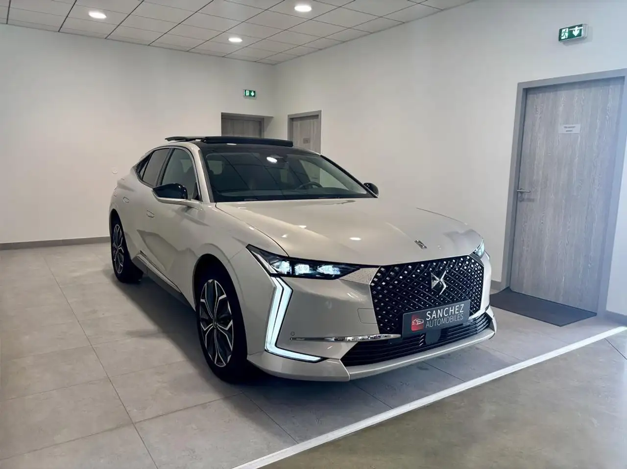 DS Automobiles DS 4 2024