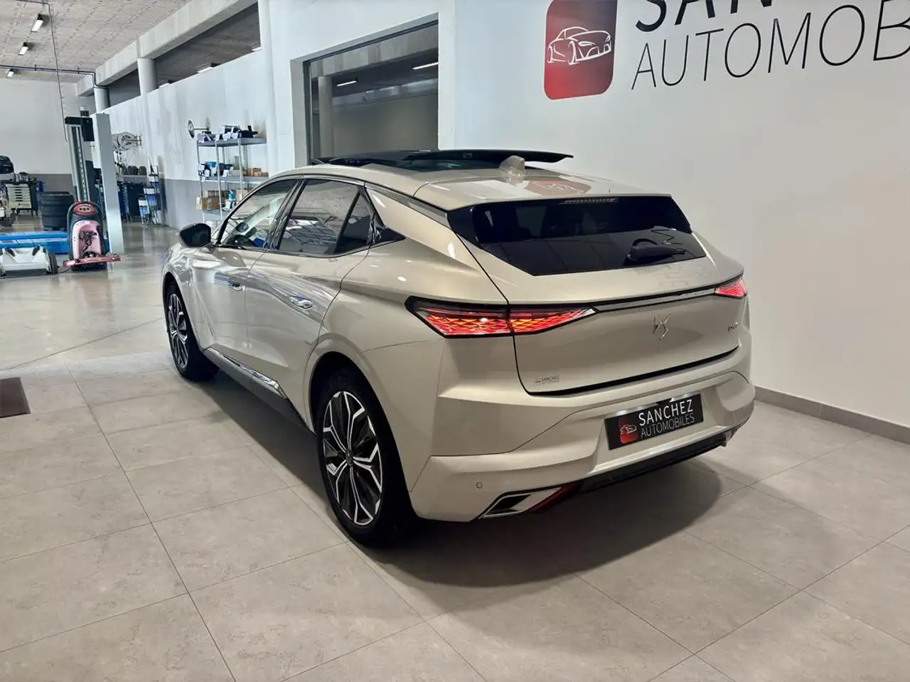 DS Automobiles DS 4 2024