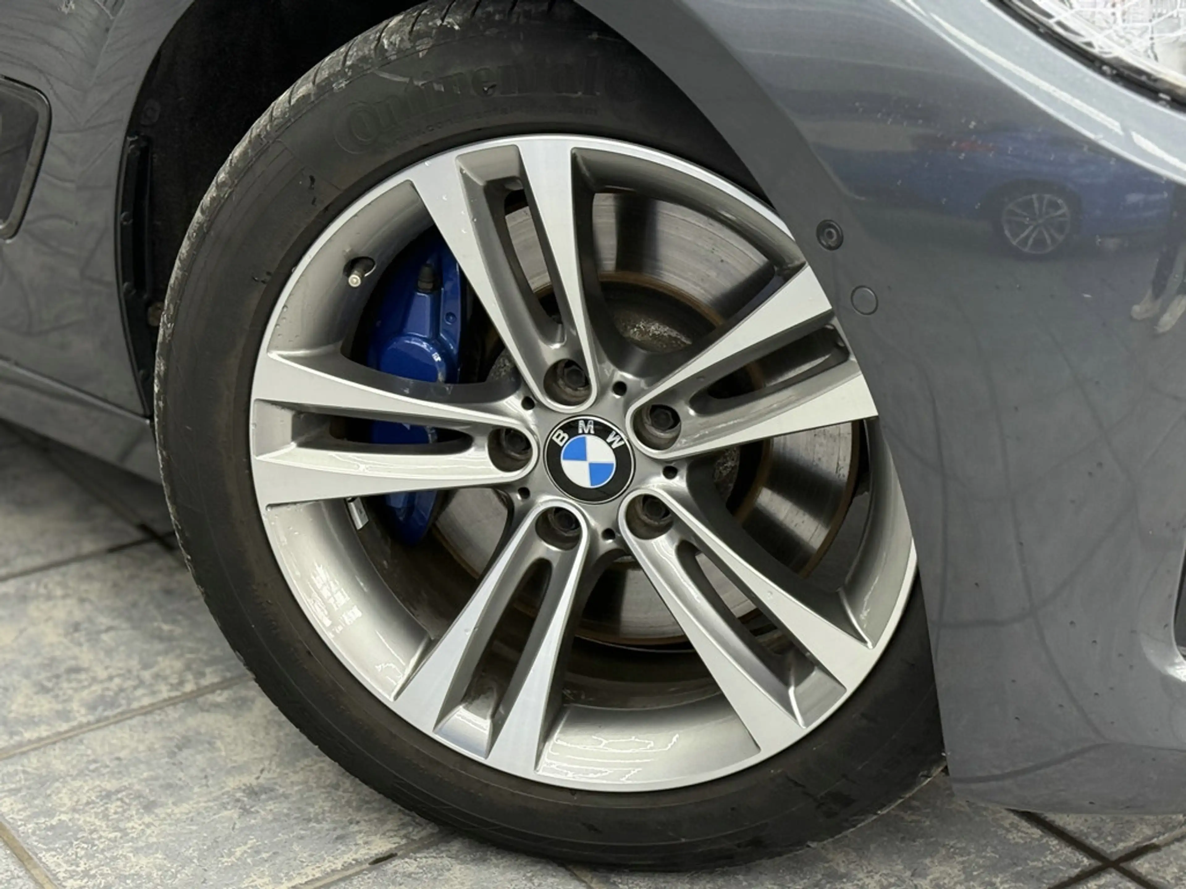 BMW 335 iA xDrive Sport Line, HUD, Pano — photo 3